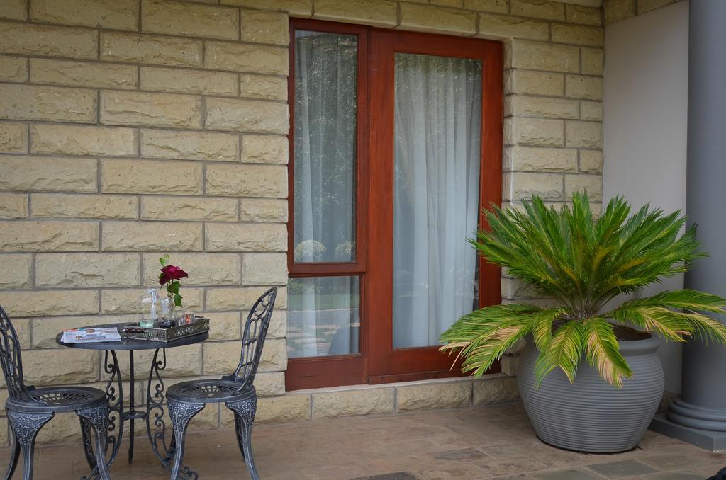 Riverwalk Bed And Breakfast คลาเรนส์ ภายนอก รูปภาพ