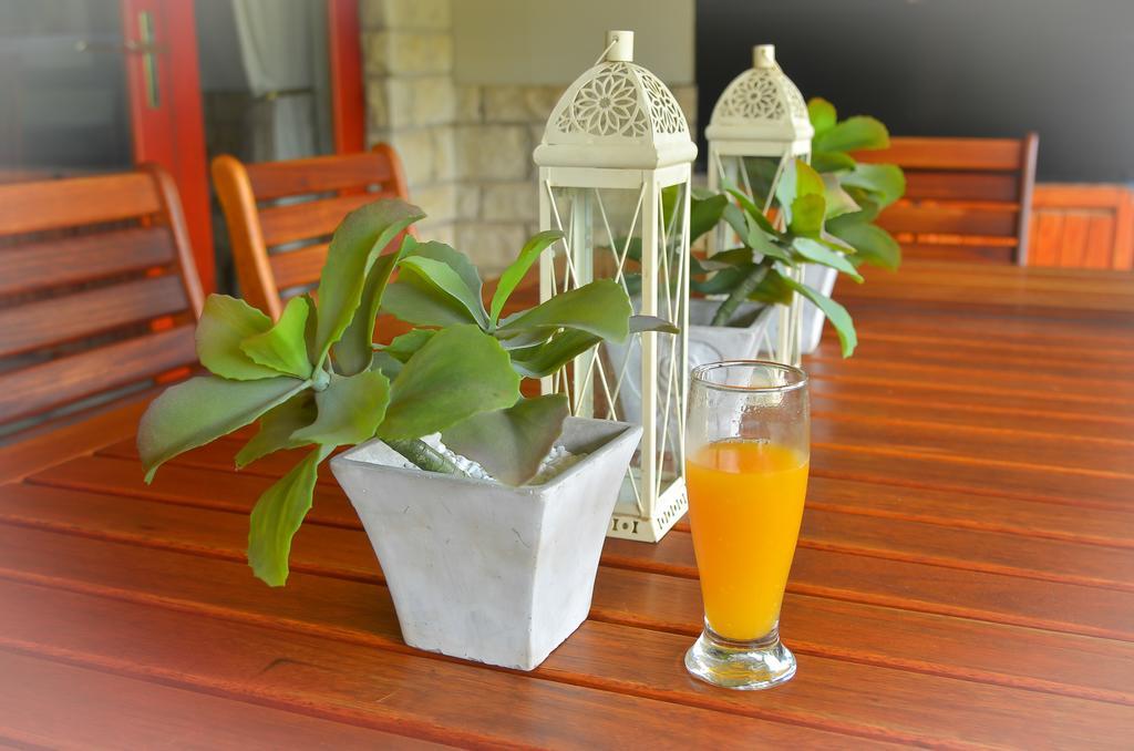 Riverwalk Bed And Breakfast คลาเรนส์ ภายนอก รูปภาพ