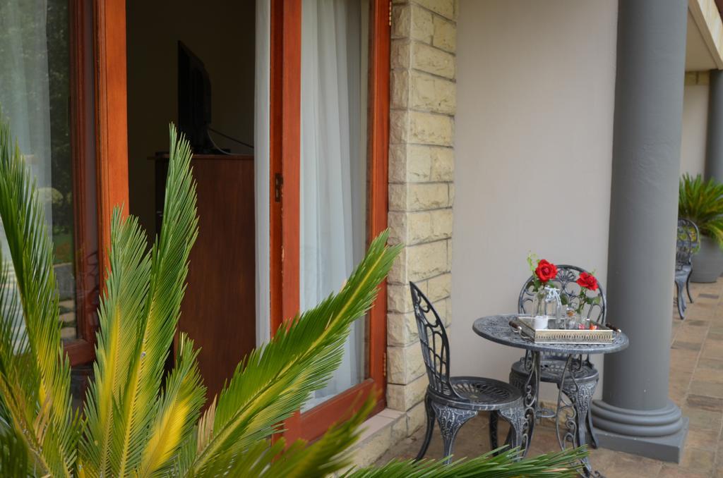 Riverwalk Bed And Breakfast คลาเรนส์ ภายนอก รูปภาพ