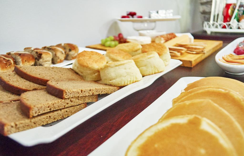 Riverwalk Bed And Breakfast คลาเรนส์ ภายนอก รูปภาพ